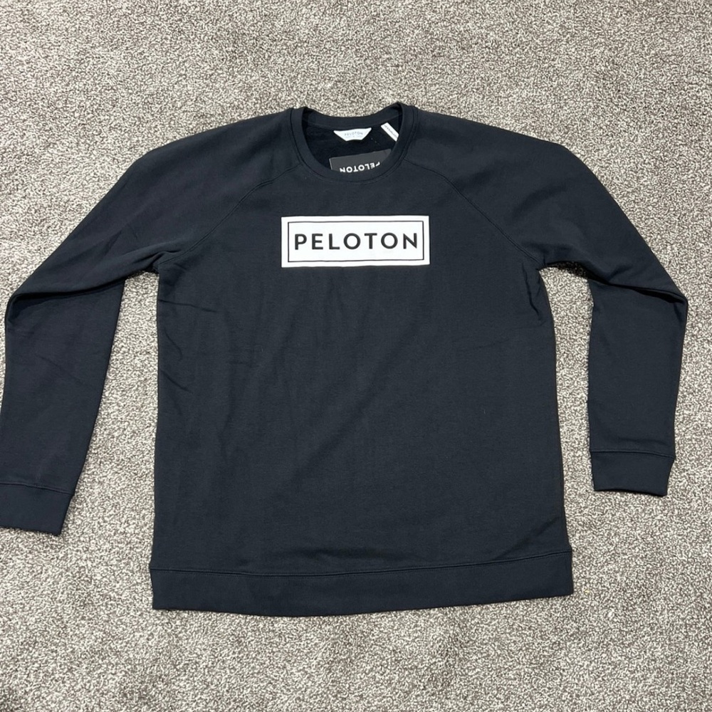 Peloton Heritage Crewneck in Black
